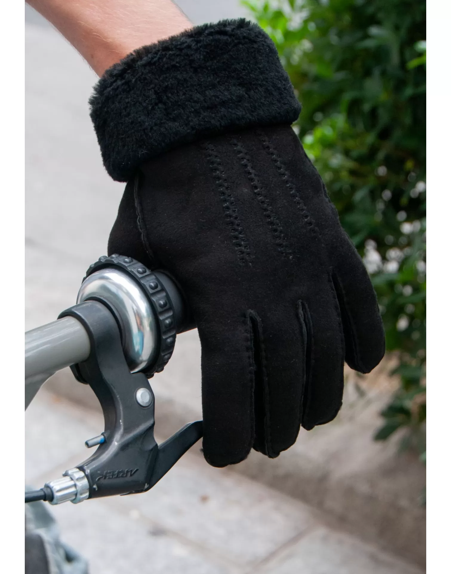 Agnelle Leather Gloves | Arnaud Woollen Skin Black