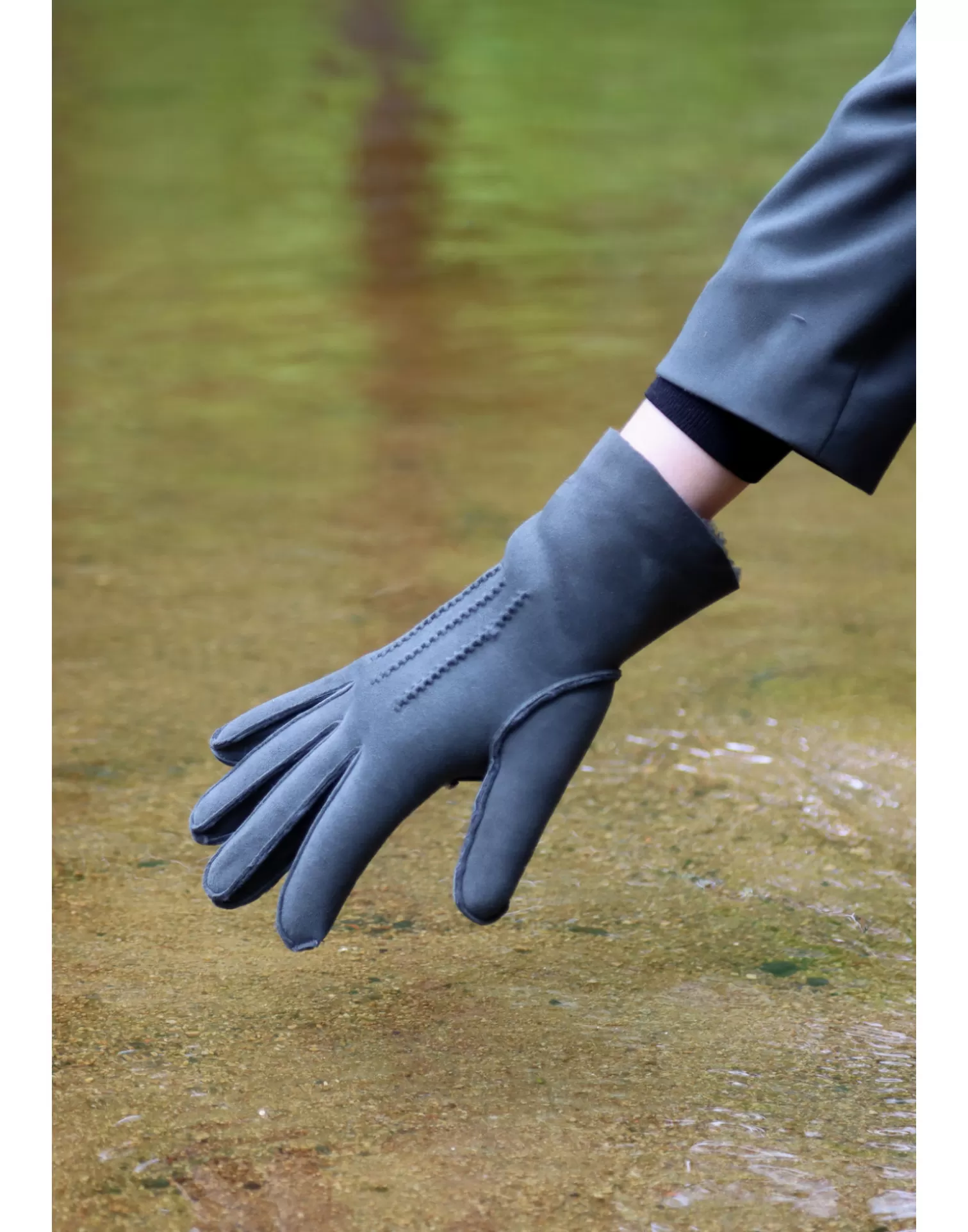 Agnelle Leather Gloves | Curly Woolen Skin Souris