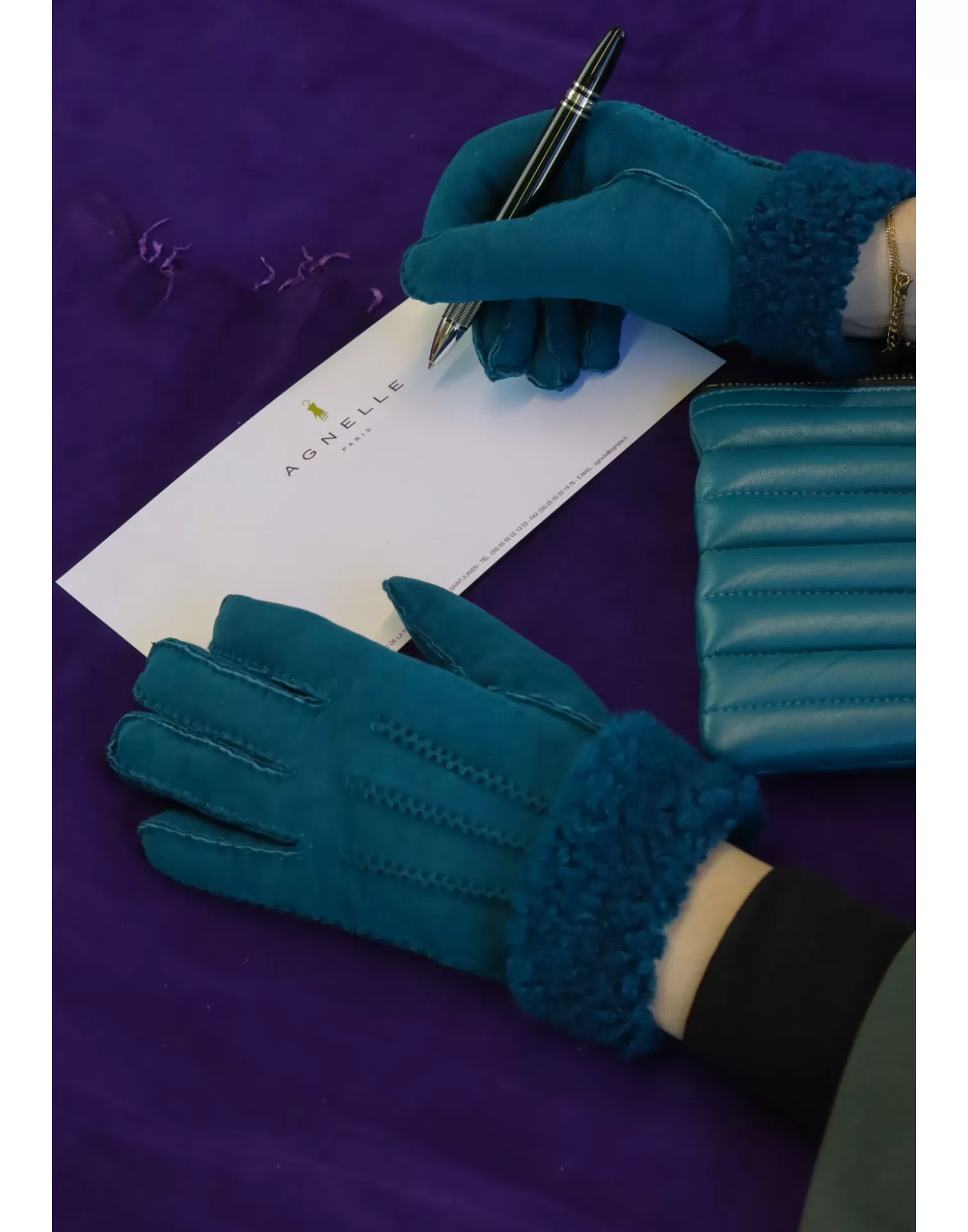 Agnelle Leather Gloves | Curly Woolen Skin Teal