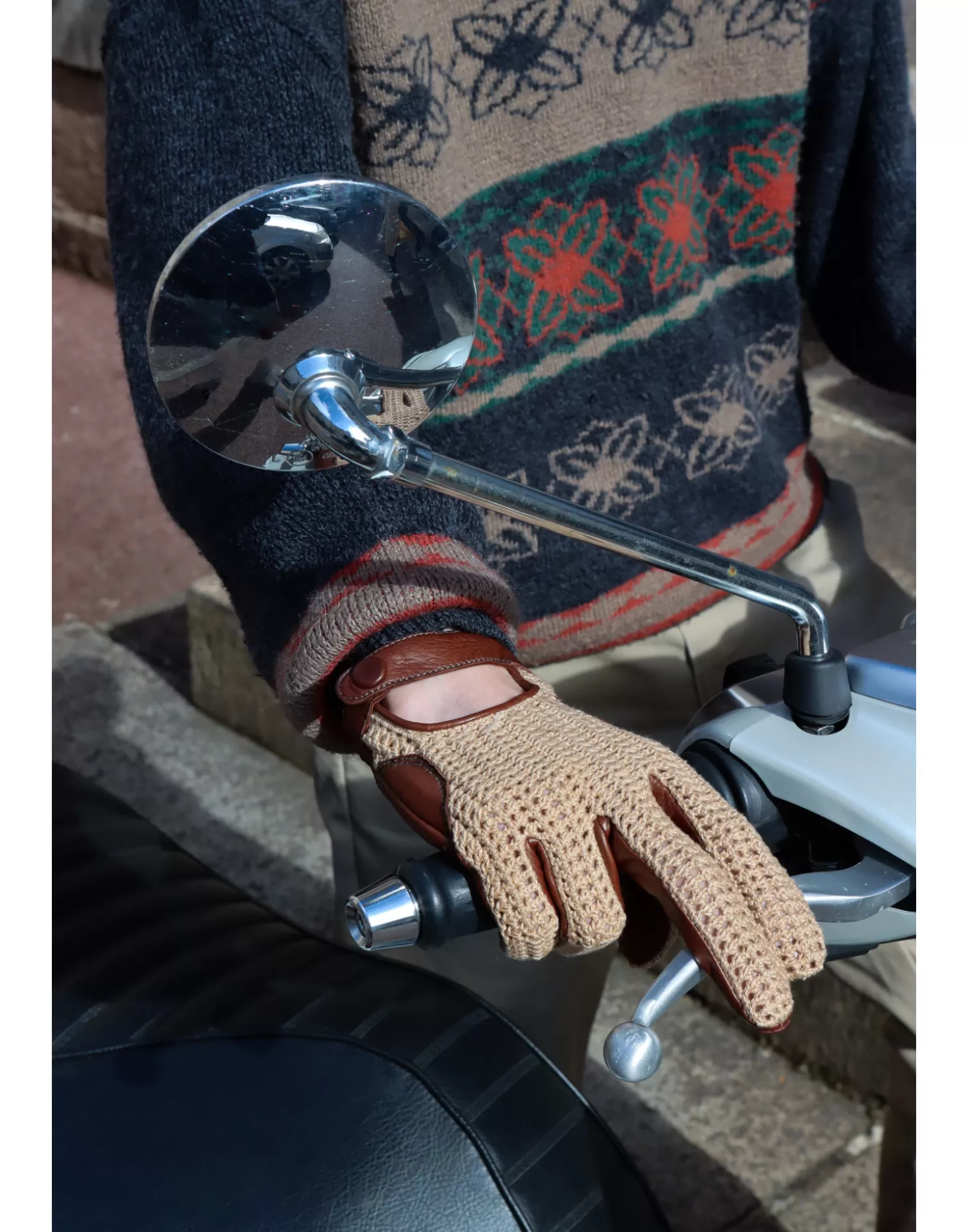 Agnelle Motorcycle & Bike Gloves | Liam Crochet Top Whisky Patine