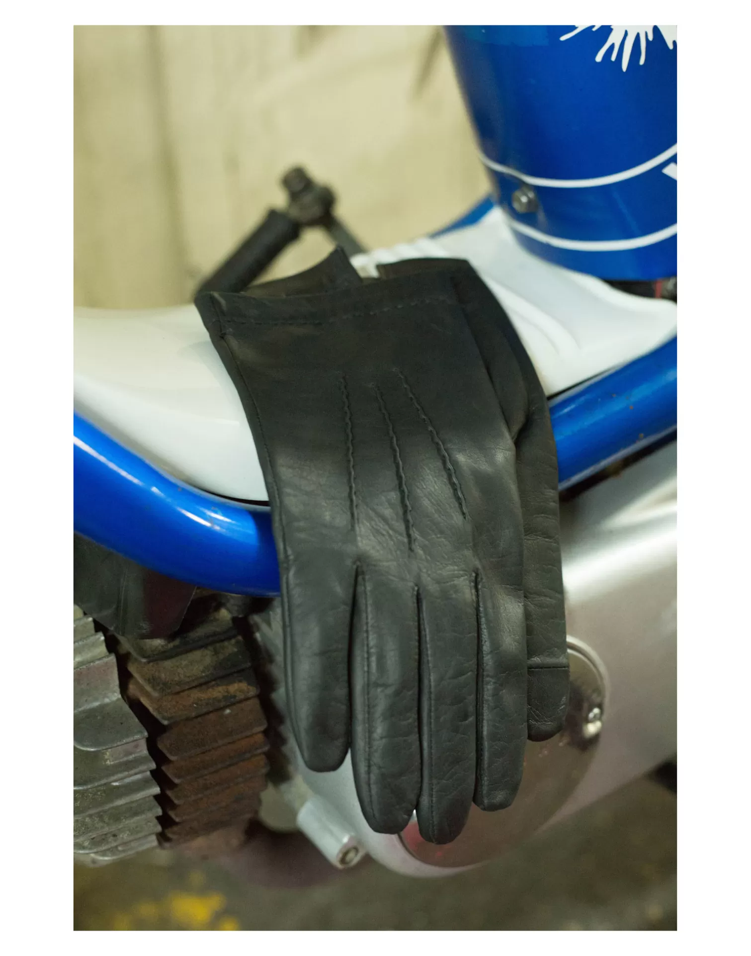 Agnelle Leather Gloves | Lo C Silk Lining Noir Tactile