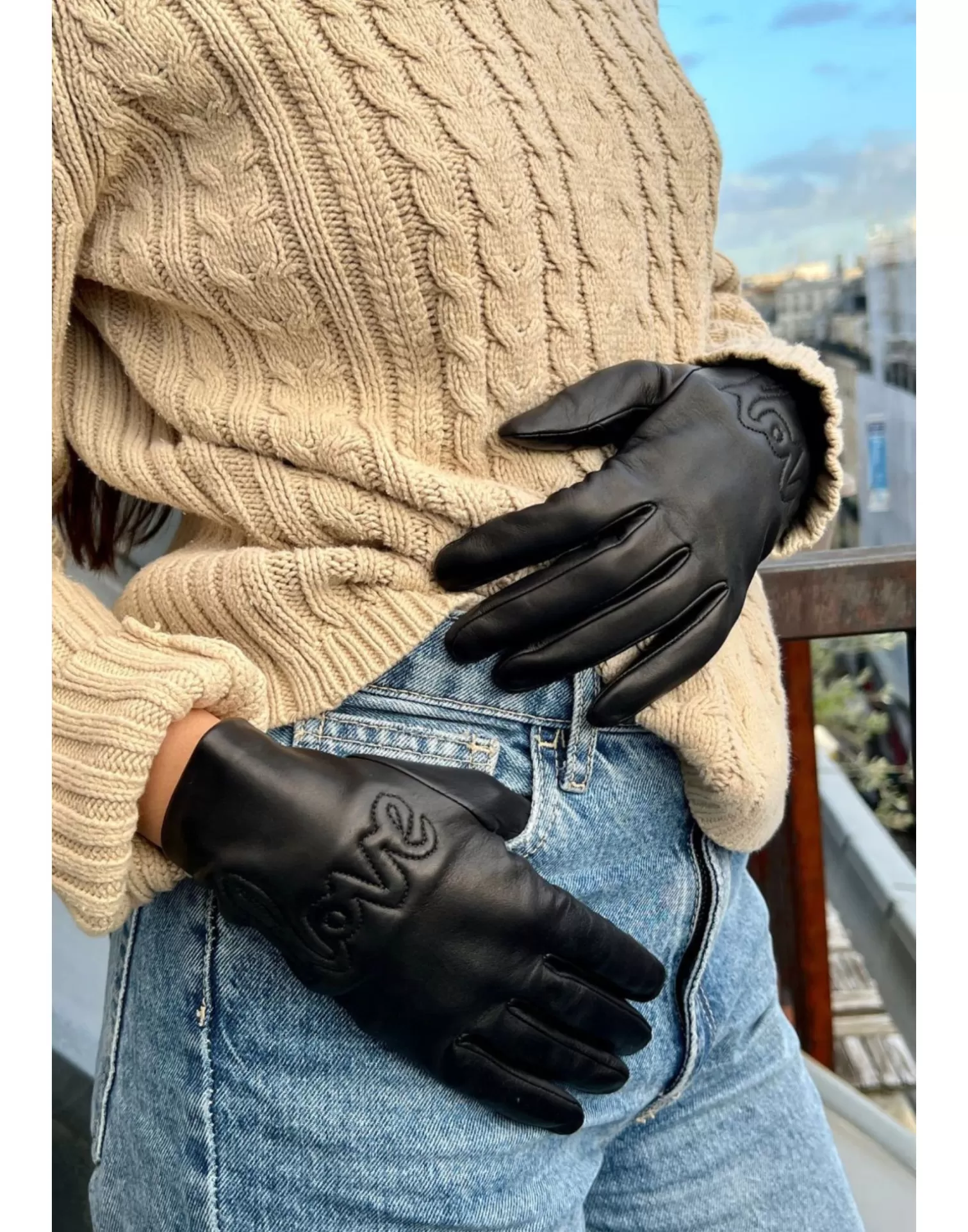 Agnelle Leather Gloves | Moor Silk Lining Noir Tactile