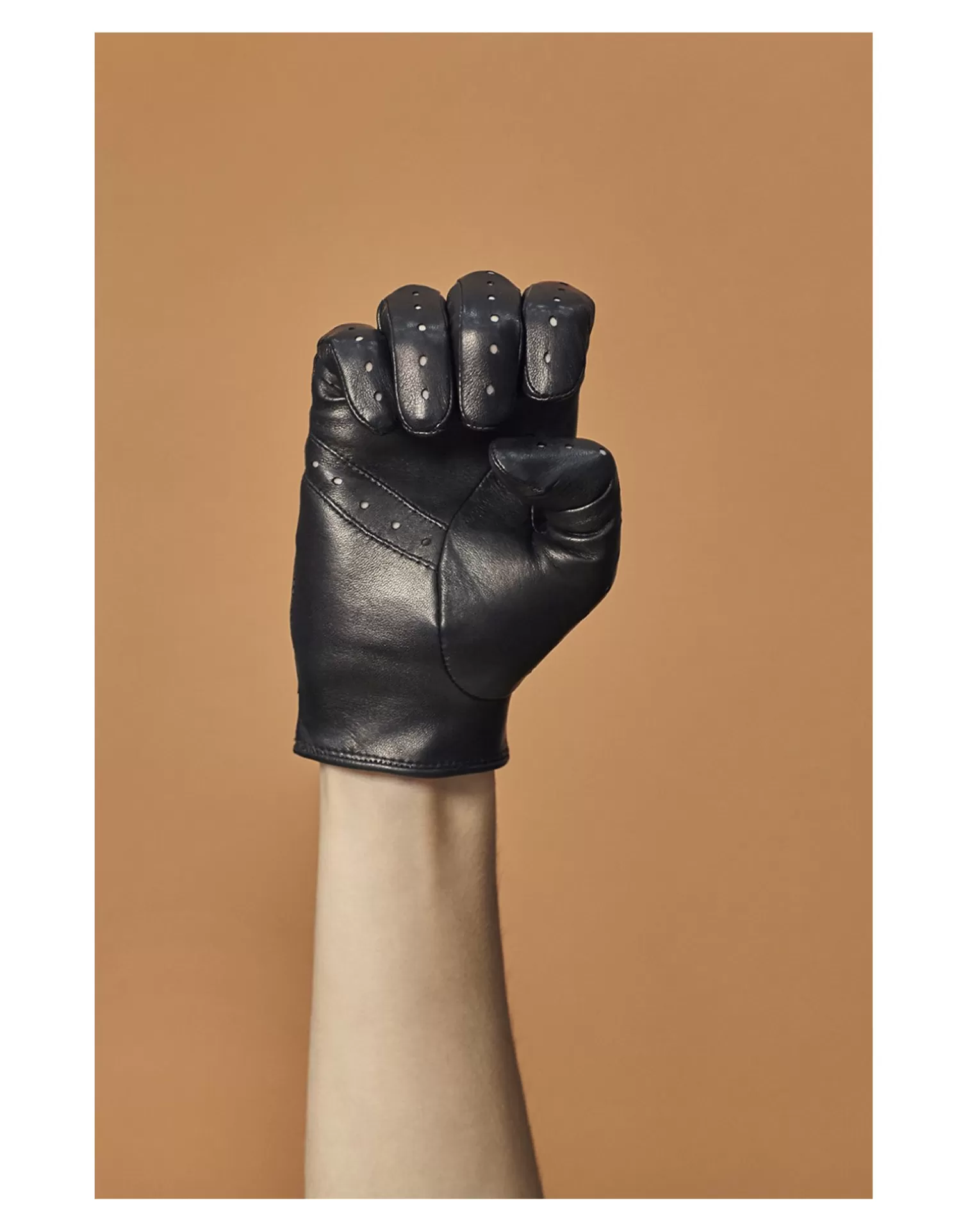 Agnelle Motorcycle & Bike Gloves | Unlined Faye Noir Tactile